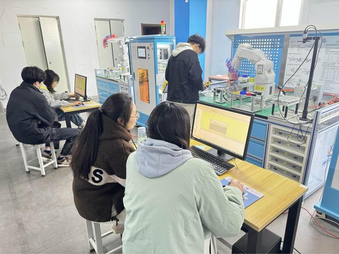 博諾智創探前沿，機械工程啟新篇——記我院師生赴天津博諾智創機器人技術參觀實習